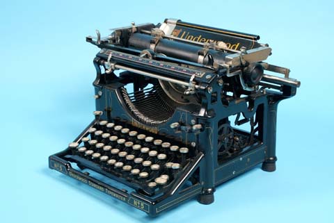 An Underwood No. 5 typewriter